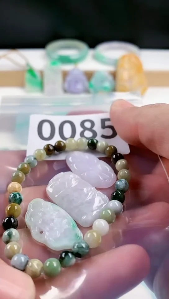 【闪购商品】翡翠颈饰未镶嵌天然翡翠吊坠挂件