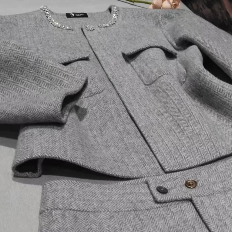 飘逸圆领上衣半裙套装（不是衣服成品，是纸样）