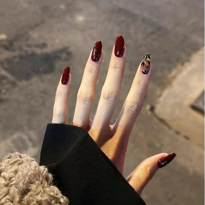 纯手工穿戴甲秋冬安可拉红美甲ins高级感车厘子色纯欲国风简约