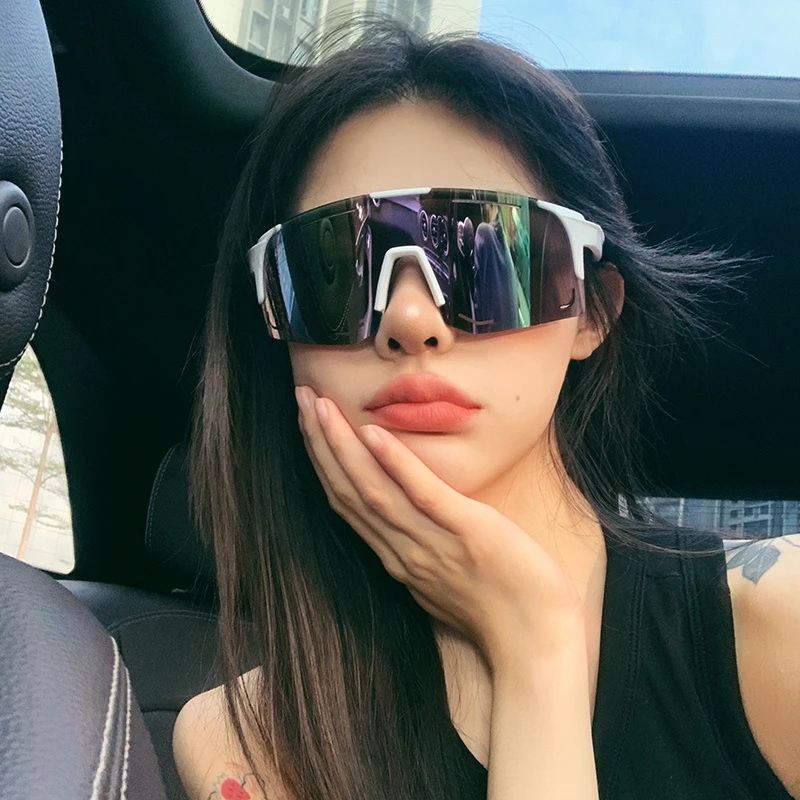 运动滑雪骑行眼镜防风墨镜女潮大框显脸小防紫外线连体太阳镜男款