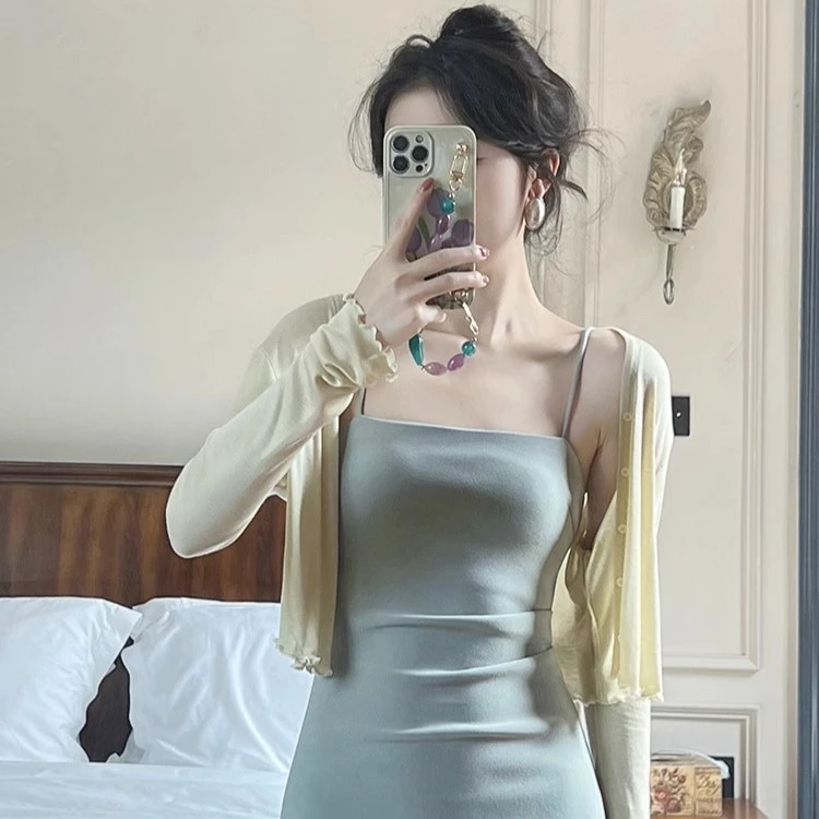 针织防晒开衫薄款女夏季披肩吊带外搭短款长袖罩衫冰丝小坎肩外套