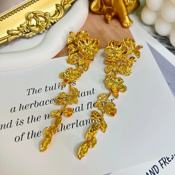 足金999黄金5D无氰时尚硬金耳饰气质复古繁花耳针21.31