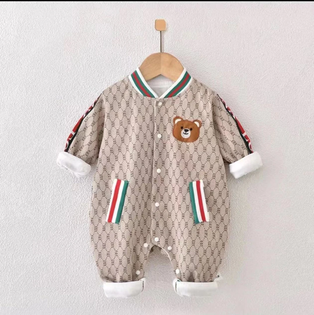 秋款婴儿男宝套装洋气外出连体衣卡通外出双层哈衣可爱潮爬服外套