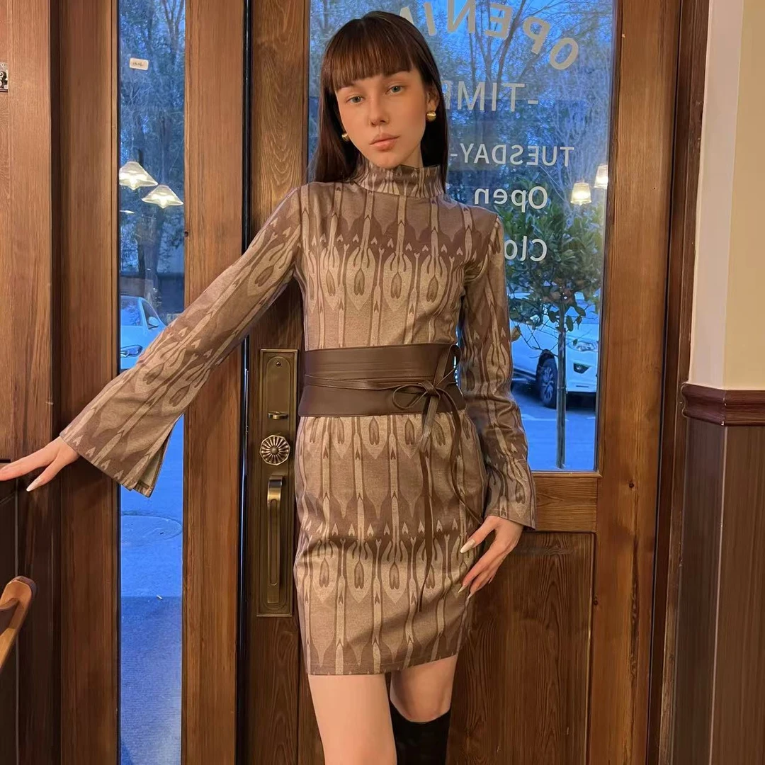 2024新款连衣裙气质时尚复古