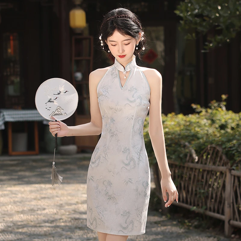 小个子旗袍性感挂脖少女夏季年轻款改良2024新款新中式高端连衣裙