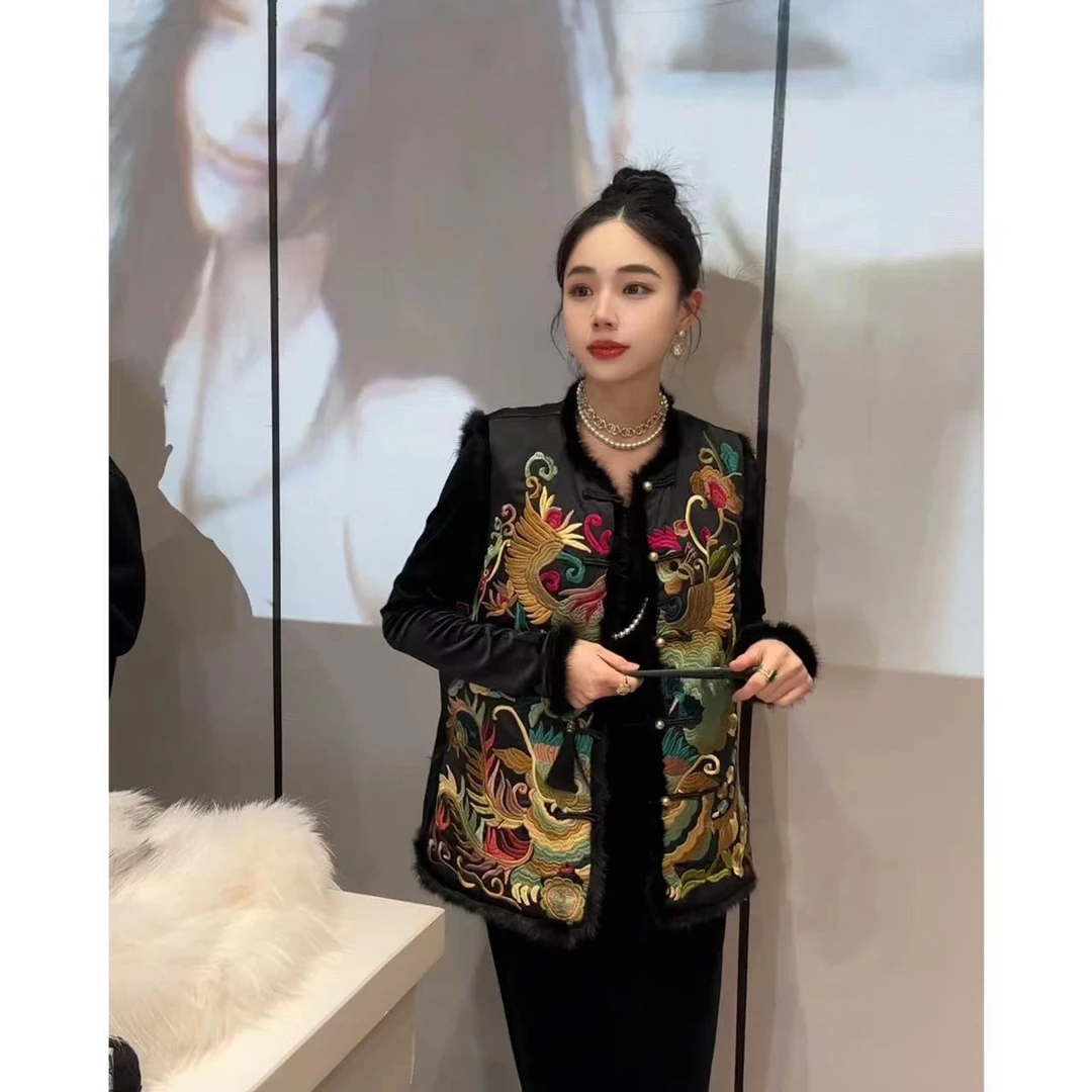 凤起玉鸣1【月落星辰】新中式水貂毛重工刺绣加棉国风秋冬马甲