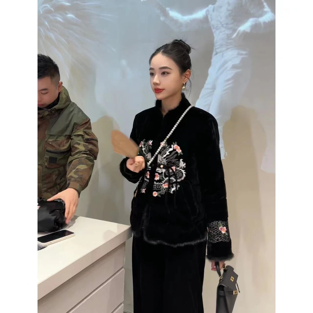 1【以沫时光】新中式休闲百搭水貂毛白鸭绒国风刺绣羽绒服