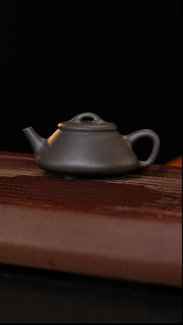 【闪购商品】紫砂茶壶陈腐三年掇至纯天青任瓢170cc