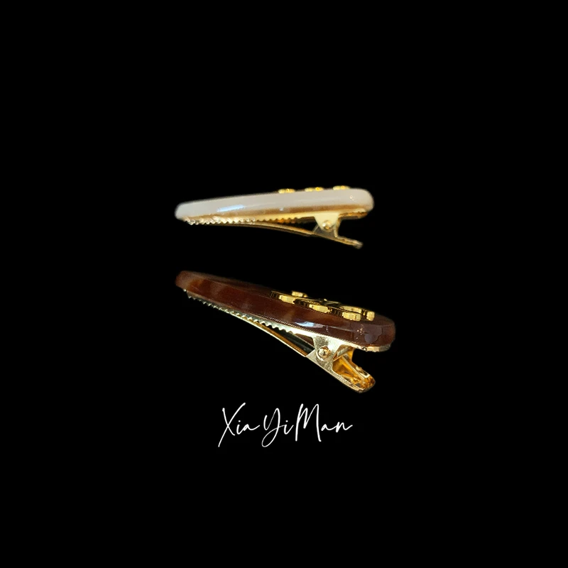 【夏一曼】 简约气质 鸭嘴夹