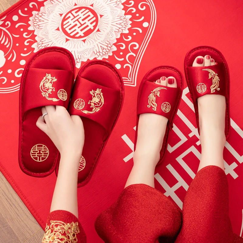 包脚结婚拖鞋喜庆红色一对情侣款新婚陪嫁轻奢家居晨袍新娘棉拖鞋
