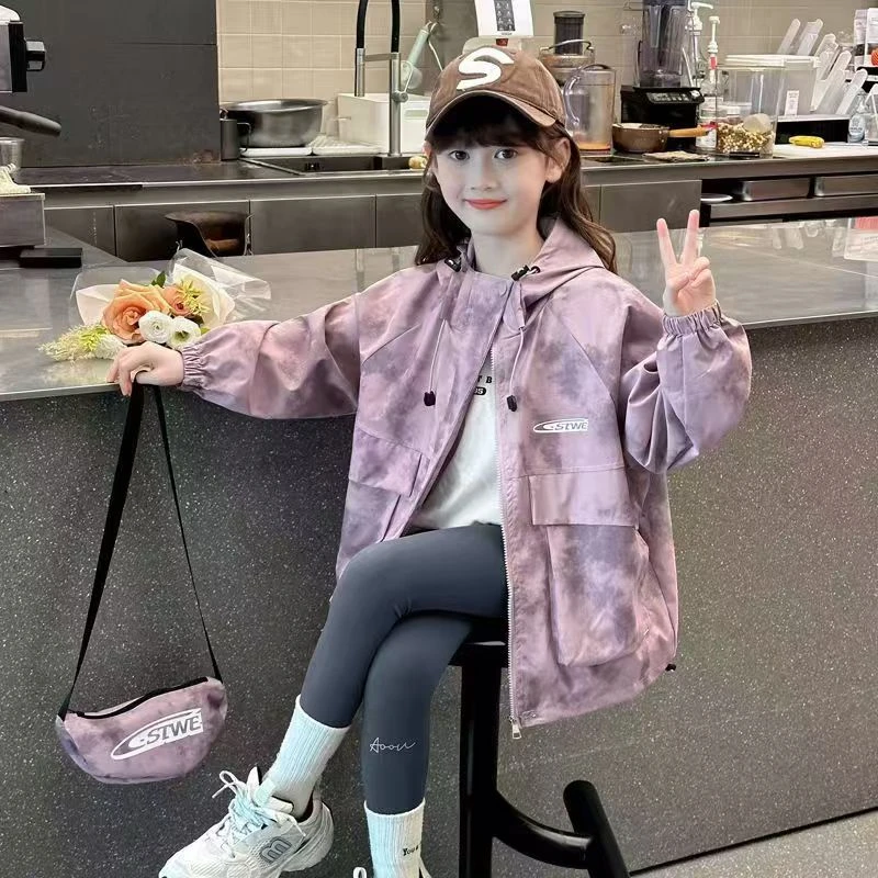 女童冲锋衣外套春秋款2025新款洋气儿童连帽秋装小女孩运动上衣潮