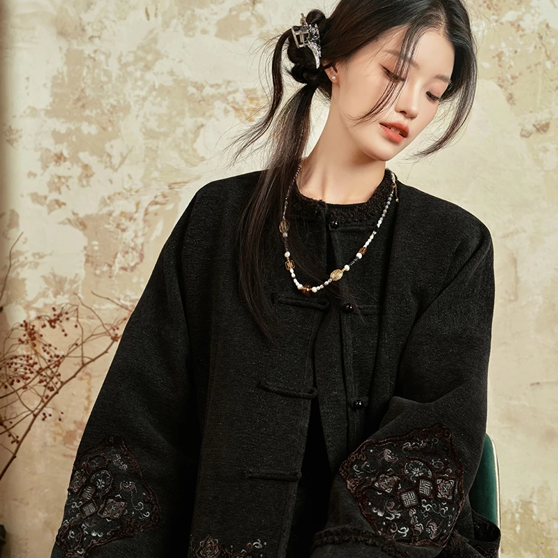 十三余八周年5.5折[玄青]冬季新中式复古百搭刺绣圆领外套秋冬