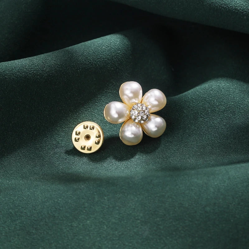 铜合金锆石胸针 【花朵】精致胸针次马针胸花首饰   4010