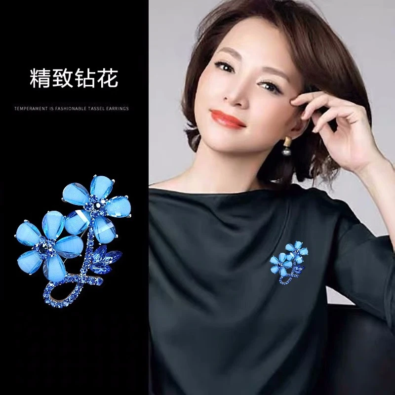 铜合金胸针 优雅蓝色花朵时尚轻奢百搭胸针  5179