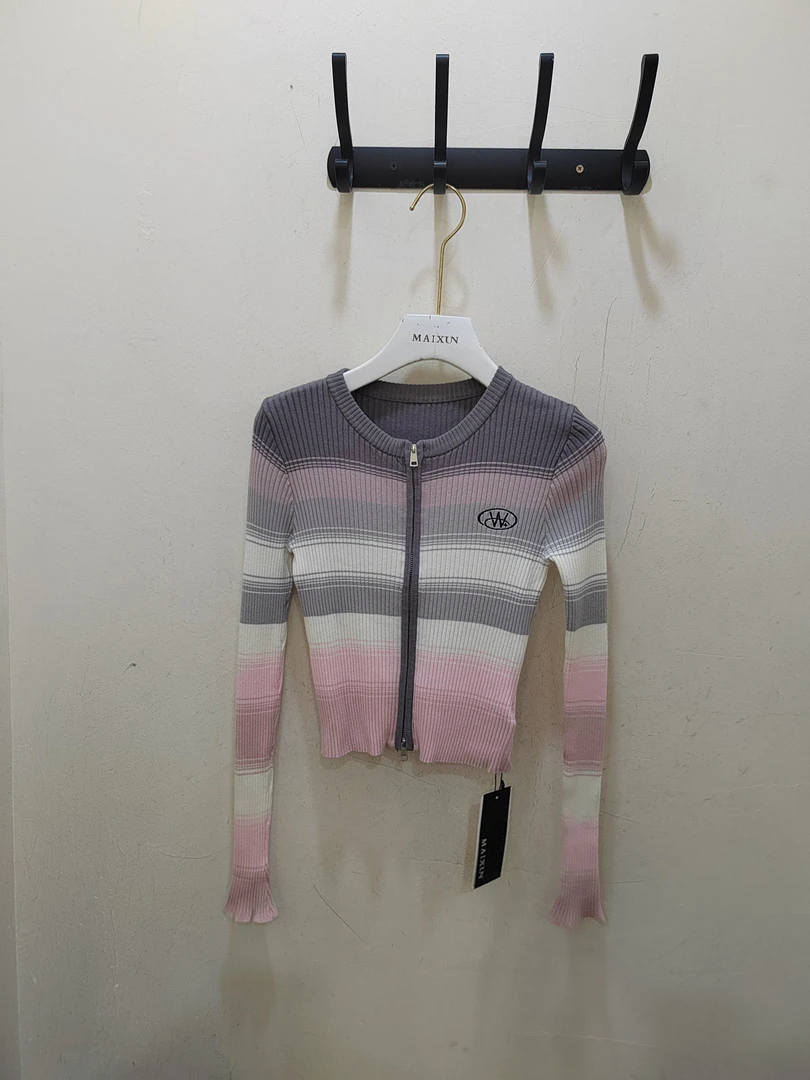 麦寻秋款长袖针织衫zksbq006