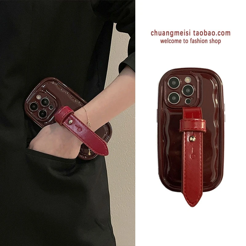 酒红色皮带苹果14promax手机壳护腕iphone13/14pro新款11女12/11
