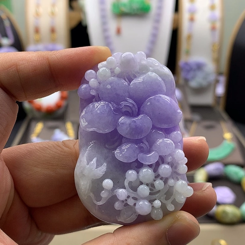 【闪购商品】翡翠吊坠(赠链)未镶嵌