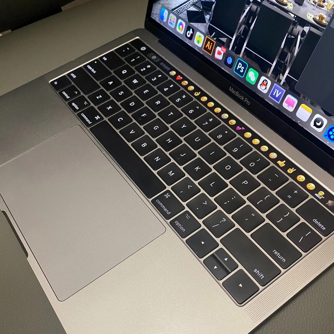 95新 Apple/苹果  MacBook Pro触控条办公设计编程建模笔记本电脑