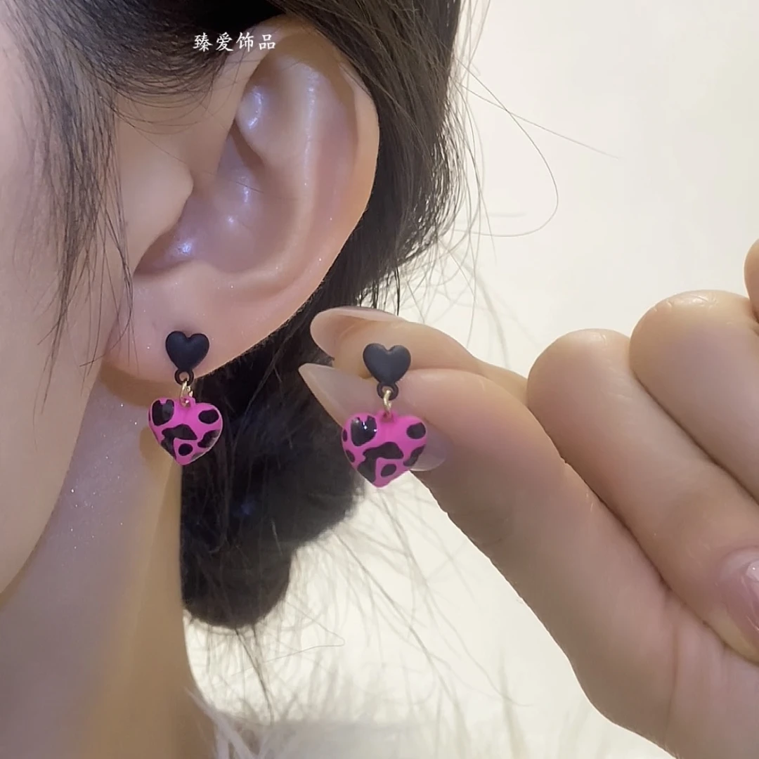 铜合金耳饰 芭比风黑粉色蝴蝶结耳环少女心时尚甜酷风耳钉