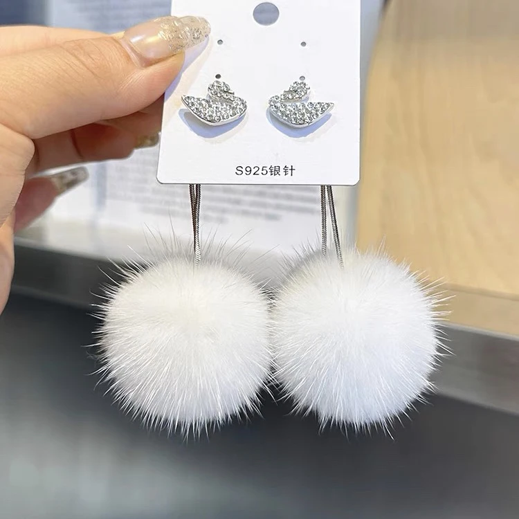925银耳饰 【耳饰】真毛水貂毛皮草毛球球耳坠耳环银针毛绒球女士