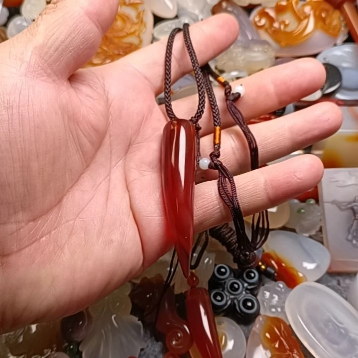 【闪购商品】玛瑙/玉髓颈饰未镶嵌炁*
