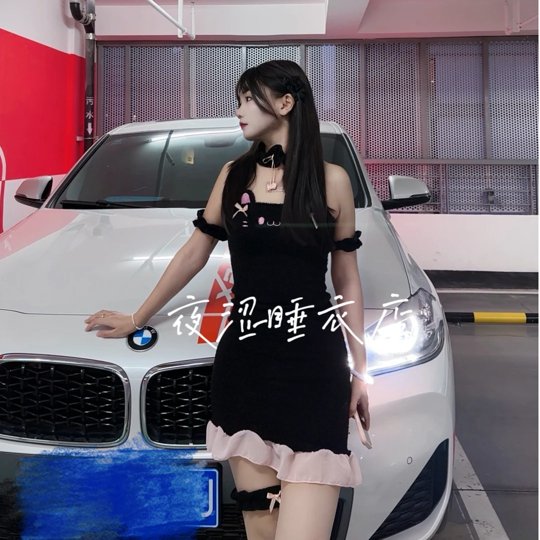 【夜涩】毛绒圣诞小熊睡裙花边蝴蝶结修身短款小黑裙