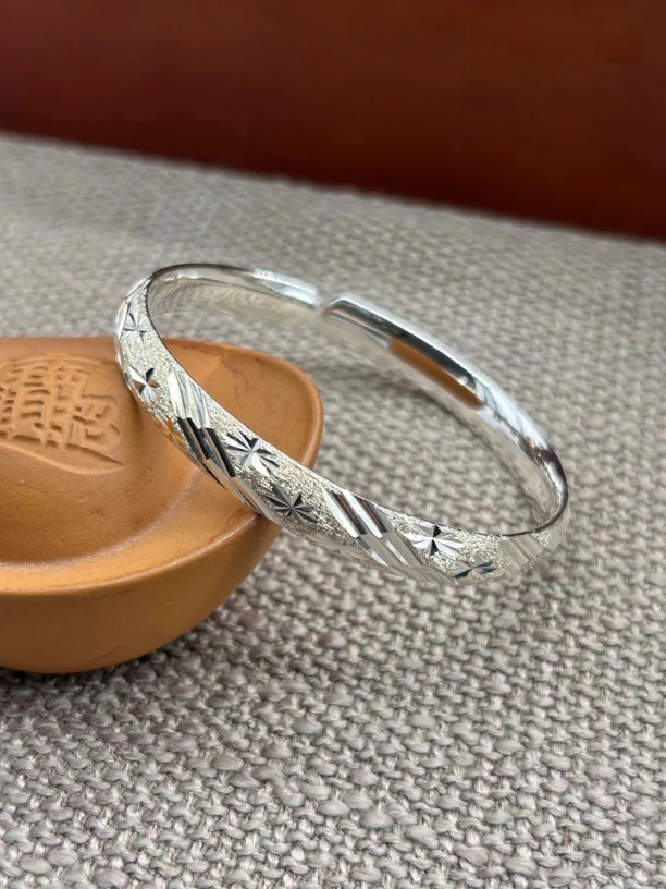 足银手镯 云南寸家银饰 足银999雪花银车花手镯2