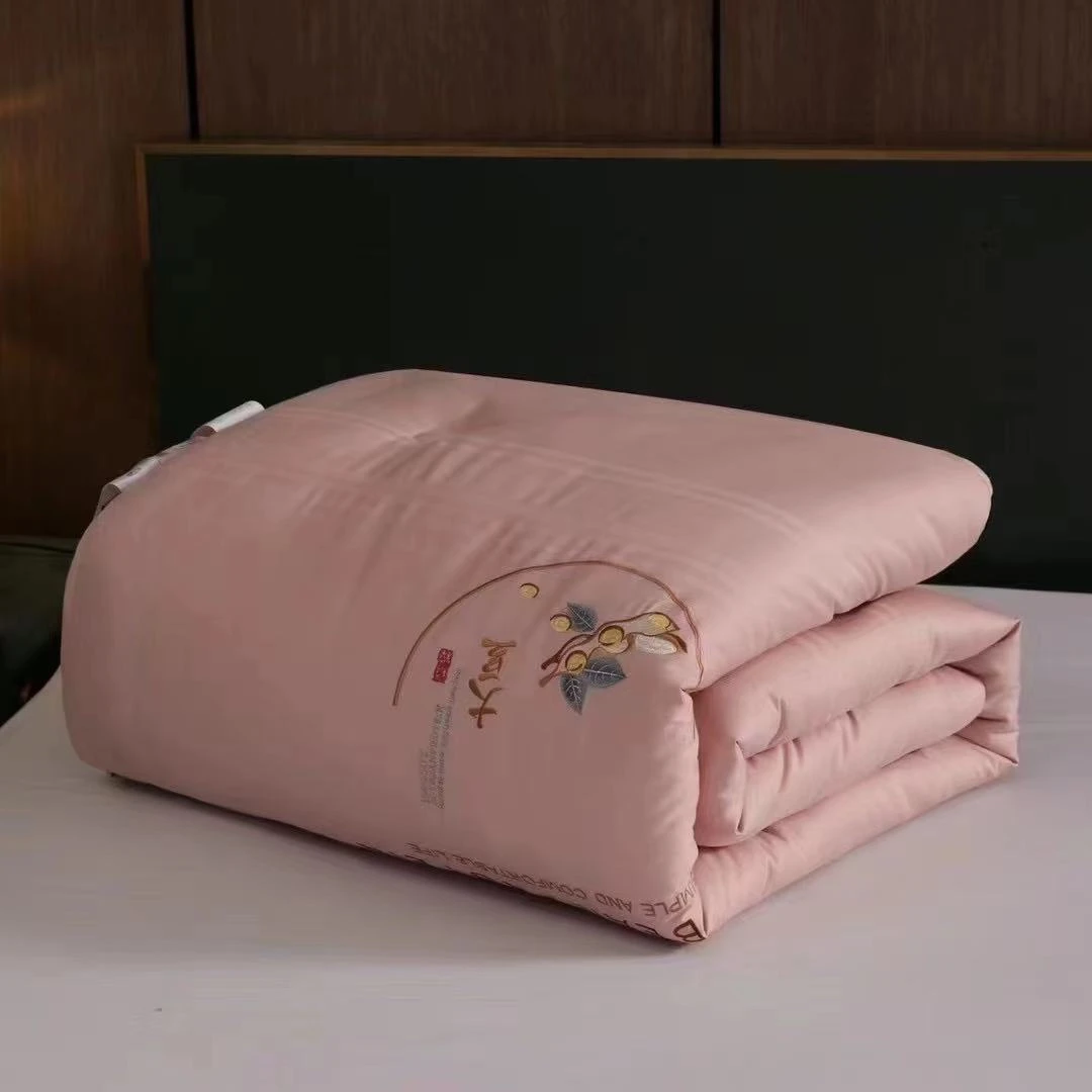【精选好物】大豆蛋白冬被双人2*2.3米加厚刺绣大豆被秋冬被轻奢