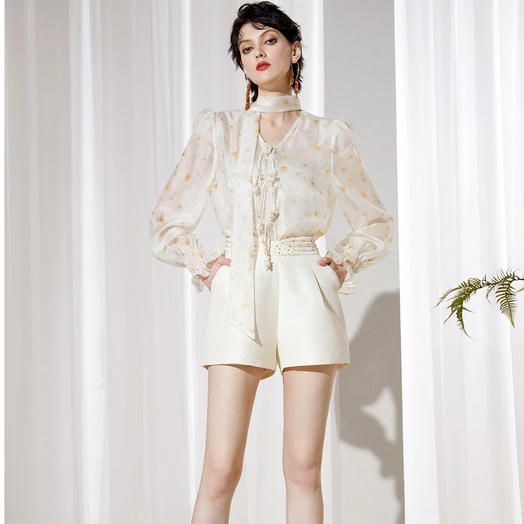 aui【媛媛女王专享】杏色高级感瘦阔腿裤气质职业休闲短裤24W074149