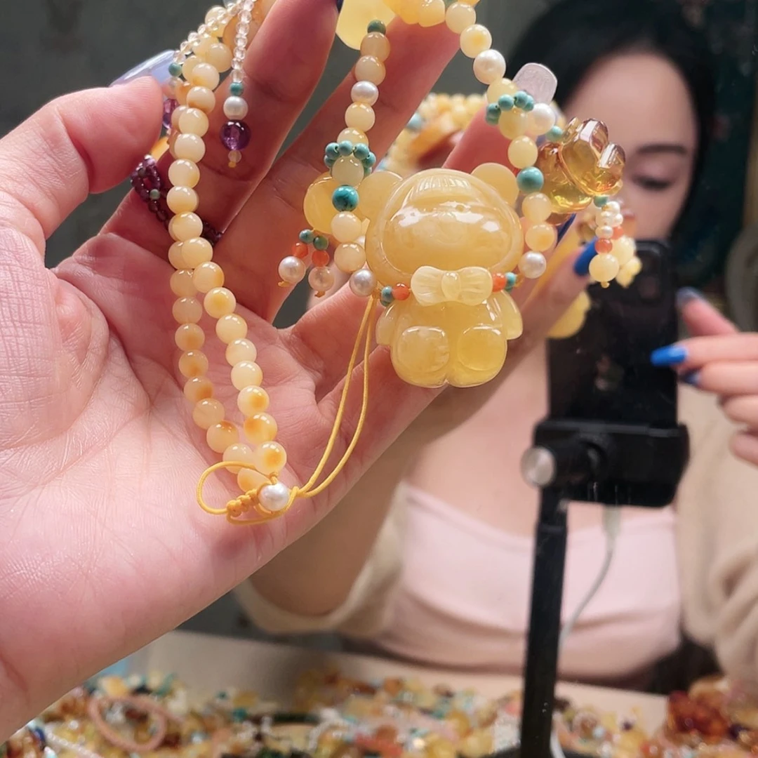 【闪购商品】琥珀颈饰未镶嵌