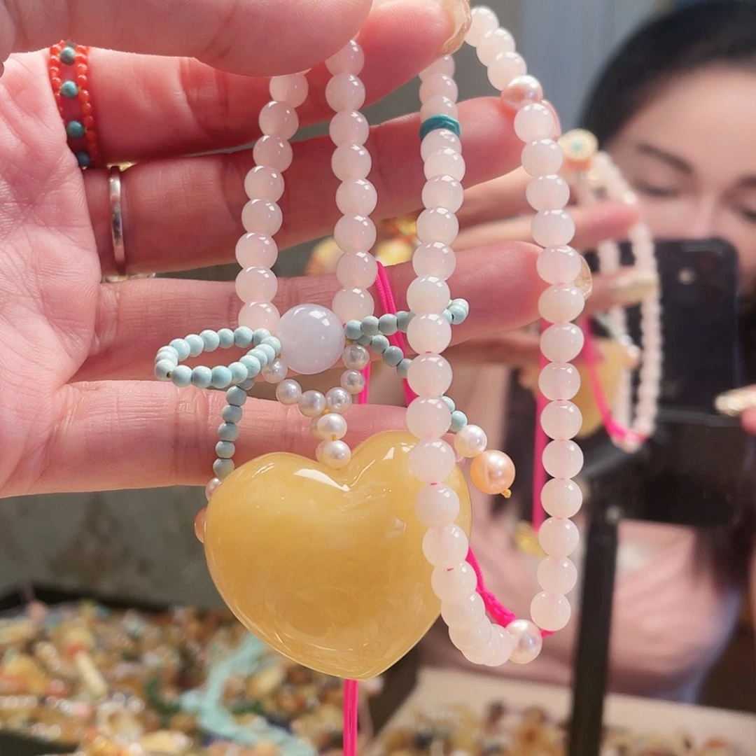 【闪购商品】琥珀颈饰未镶嵌