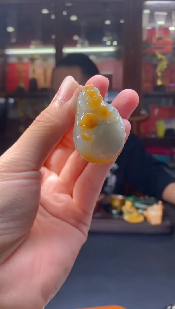 【闪购商品】翡翠颈饰未镶嵌1006cc081