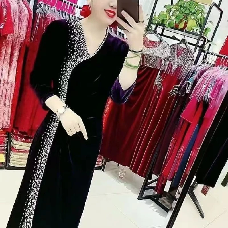 TZ8003--秋季2024长款高档时尚名媛纯欲风显瘦气质金丝绒连衣裙