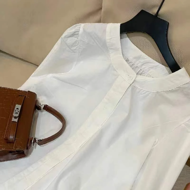 2024年新款衬衣女时尚圆领泡泡袖单排扣显瘦百搭上衣