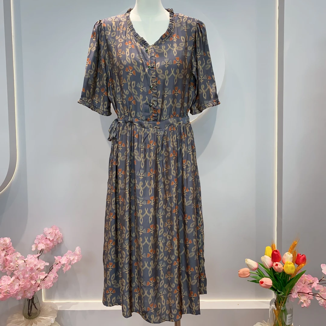 2504粉丝专享花边领收腰显瘦气质连衣裙