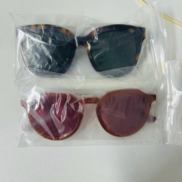 时尚百搭防紫外线太阳镜女士简约墨镜