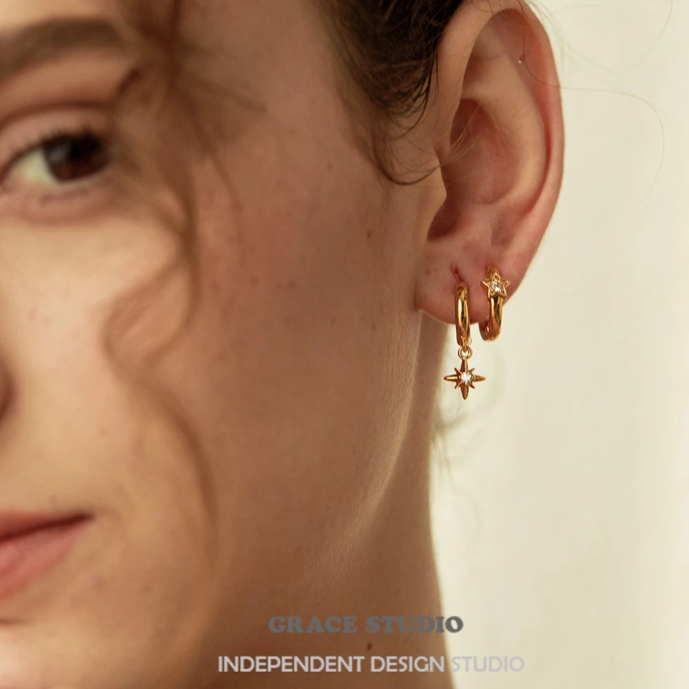 铜合金合成锆石耳饰 精致迷你不对称八芒星法式金色简约叠戴耳环