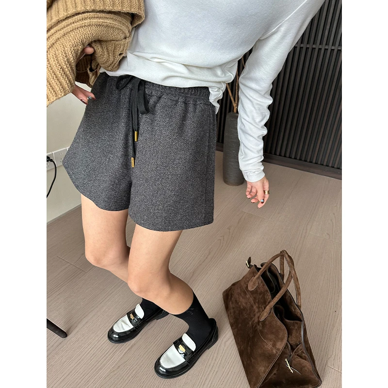 YIYISTUDIO 2023秋季重磅欧货新款休闲宽松百搭短裤 YYP99118