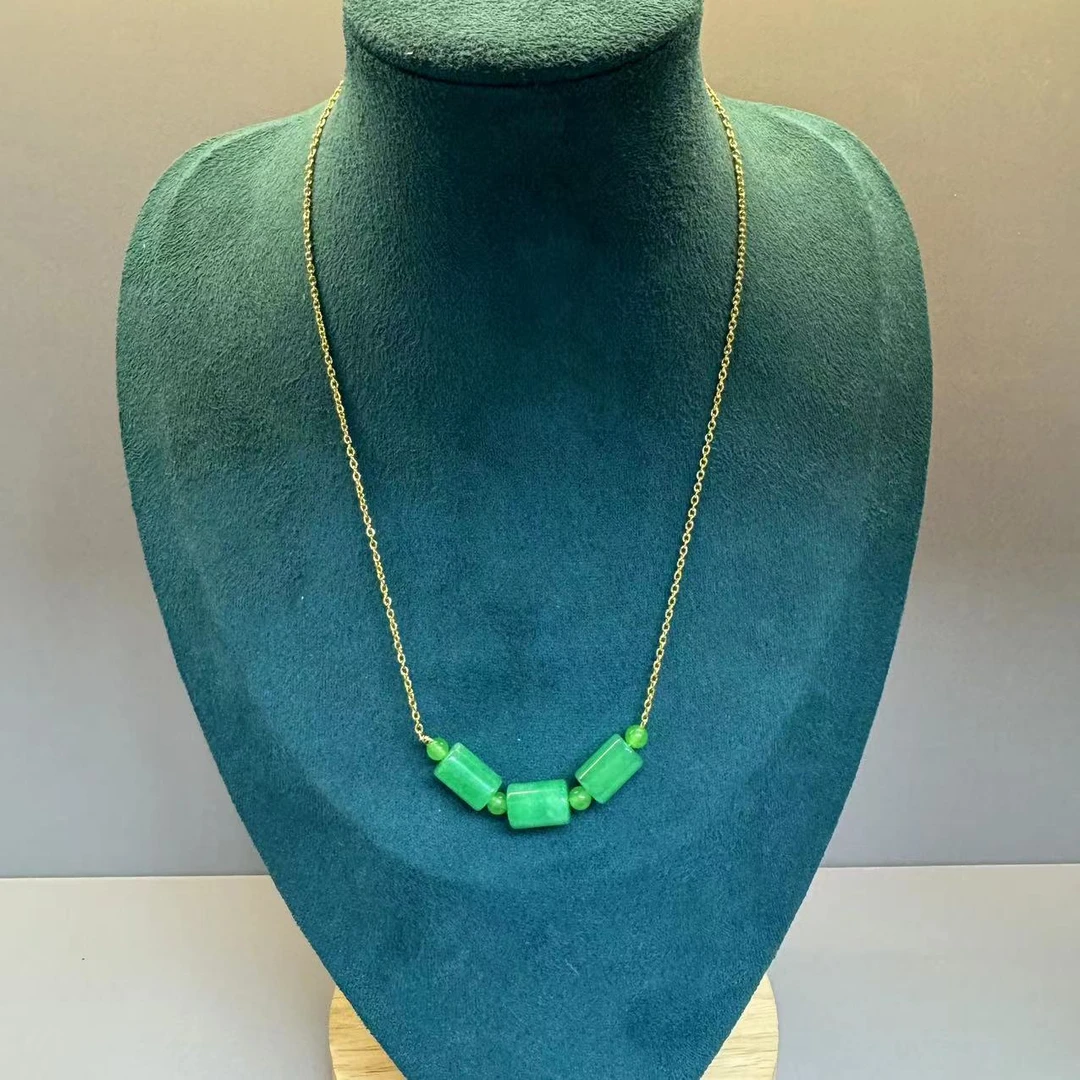 满绿翡翠三连桶珠锁骨链