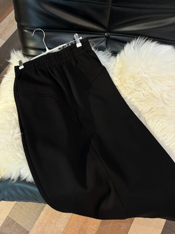 232089秋冬基础款纯色挺缝显瘦半身裙