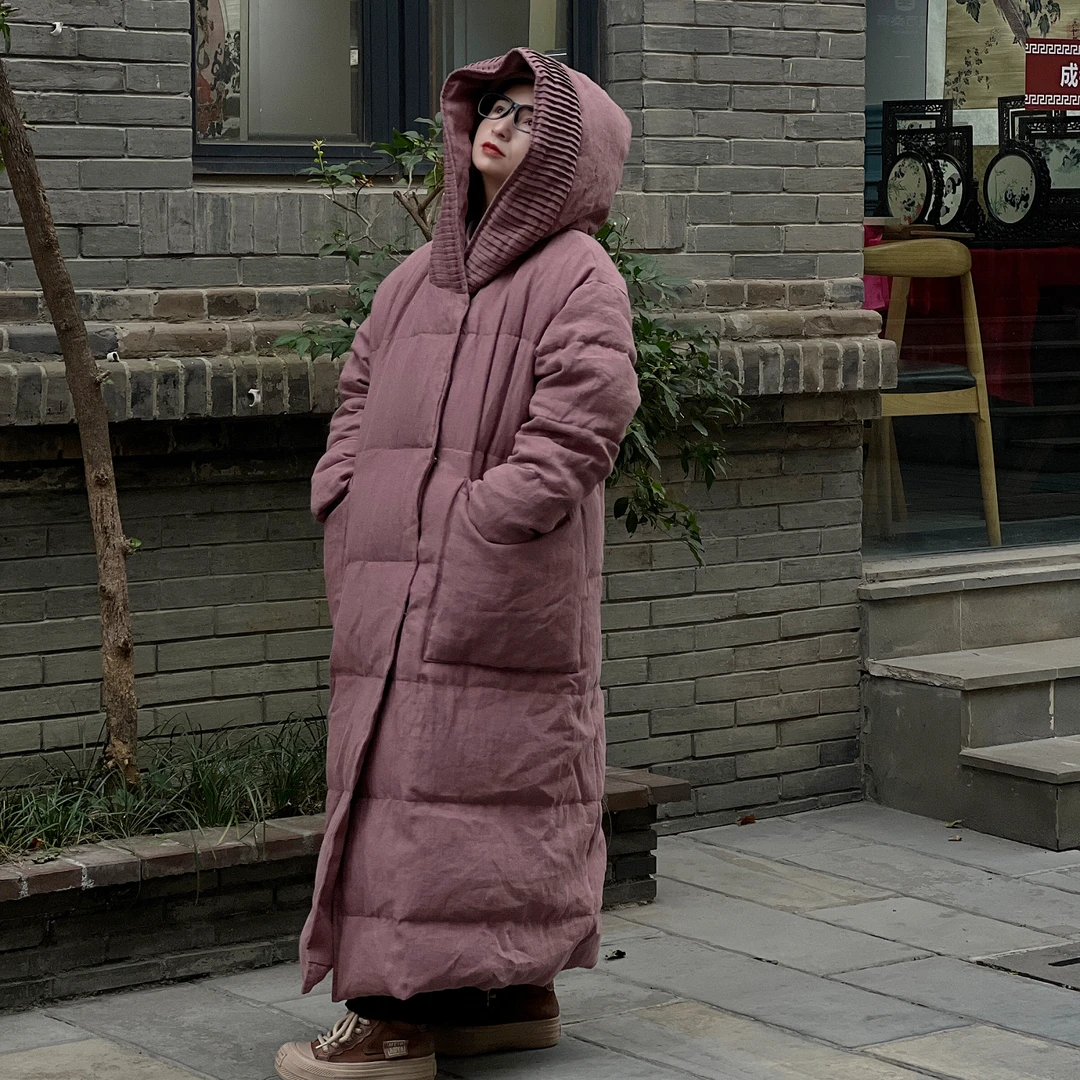 禾记年【云顶】亚麻风琴褶连帽时尚长款保暖羽绒服冬季休闲白鸭绒