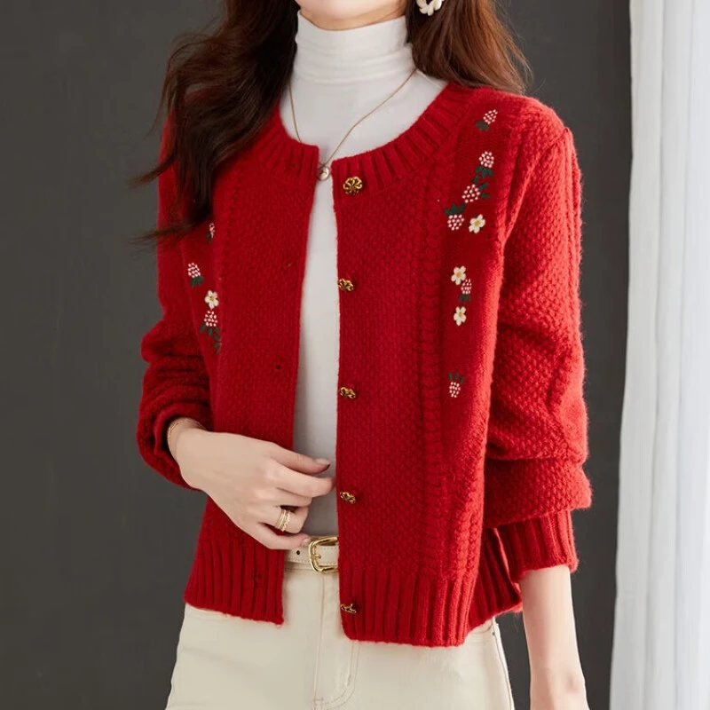 秋冬季高腰针织外套女短款2024年新款外搭绣花针织开衫毛衣