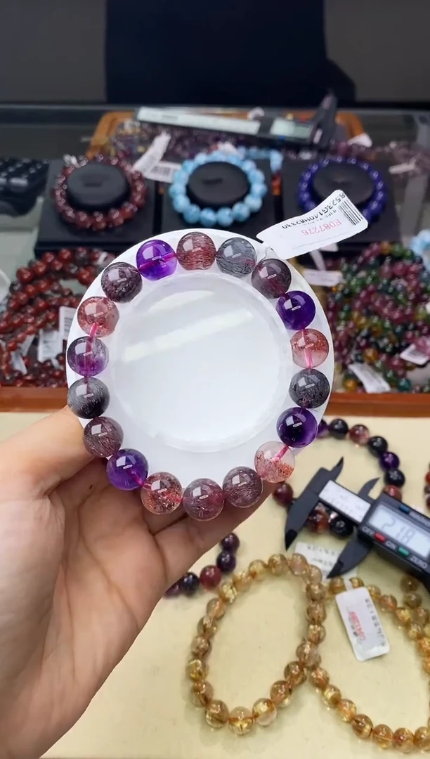 【闪购商品】水晶手链未镶嵌黑加仑超七11m+