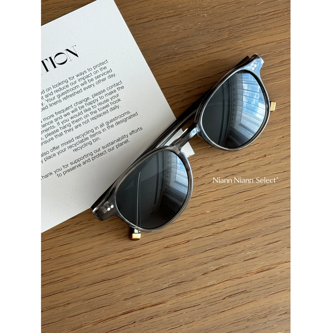 NiannNiann 2024新款高级时尚精致灵感搭配变色墨镜14500