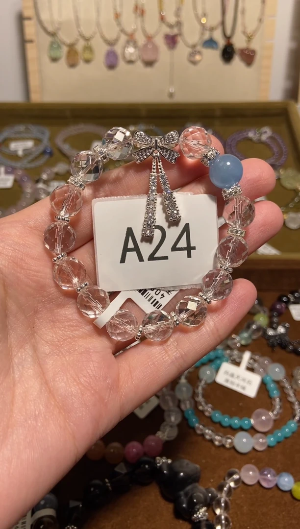 【闪购商品】水晶手链未镶嵌海蓝宝切面白晶蝴蝶结24