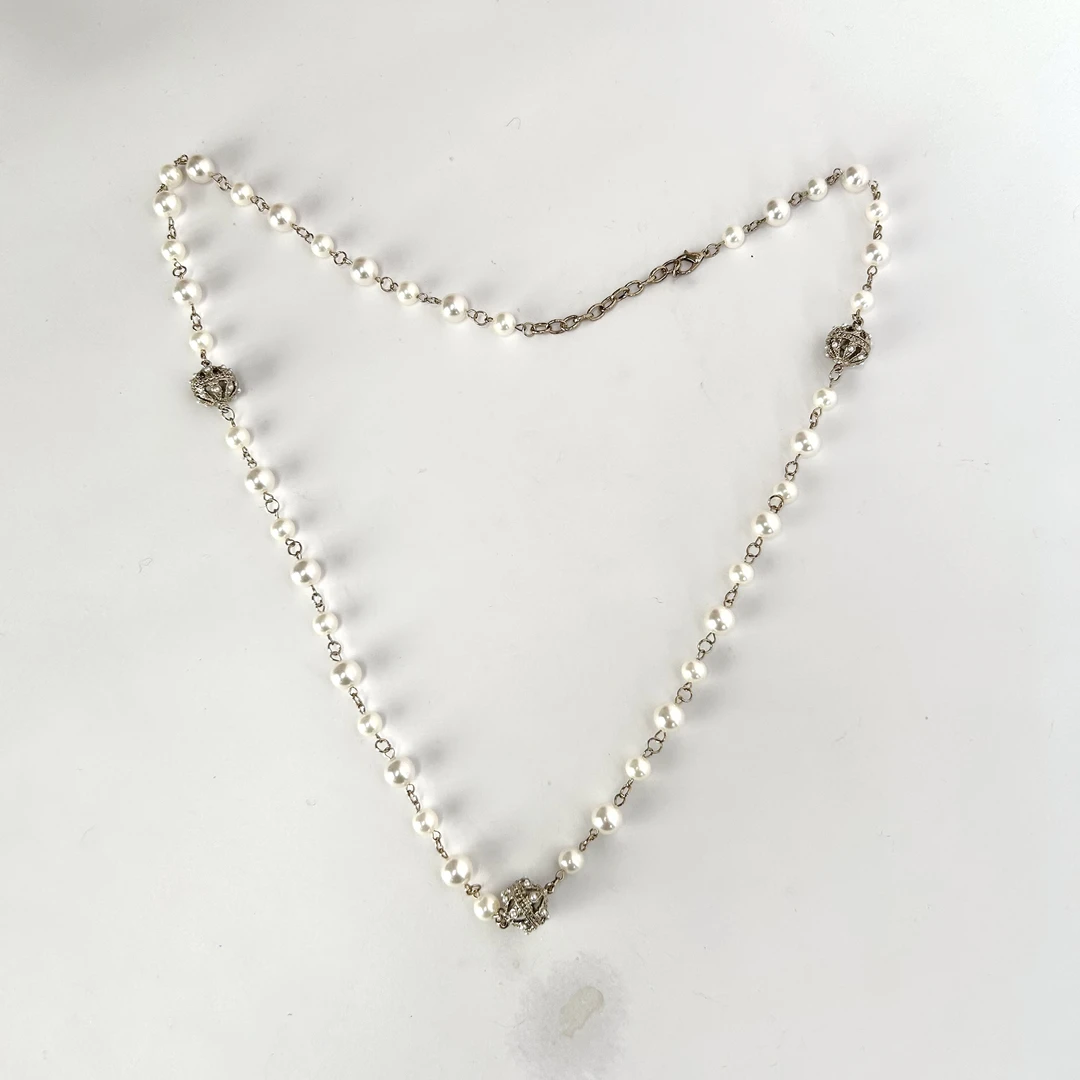 合金仿珍珠吊坠 镂空镶珠高级感轻奢时尚小香项链长款饰品10051