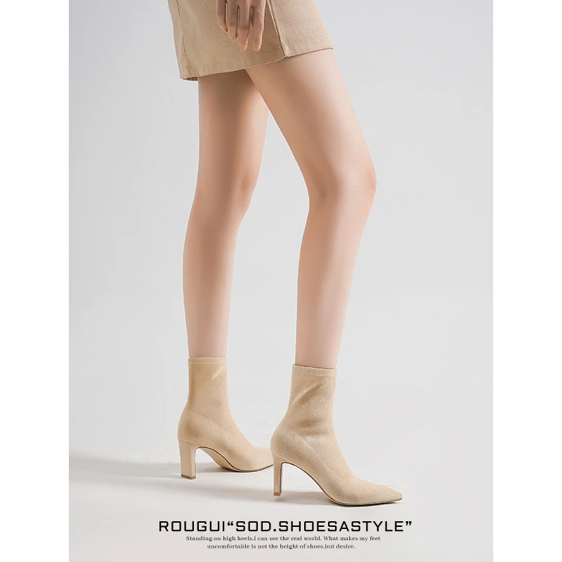 ROUGUI 尖头杏色弹力瘦瘦靴女2024新款绒面气质秋冬季高跟短靴女
