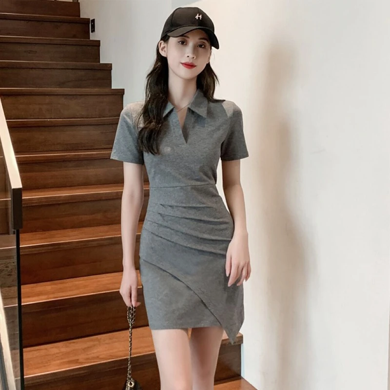 黑色polo连衣裙女学生纯棉修身包臀收腰显瘦气质显身材T恤V领短裙