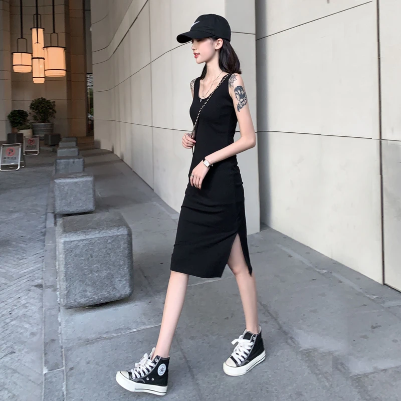 黑色背心裙女棉修身中长款无袖吊带2024新款春夏开叉打底连衣裙