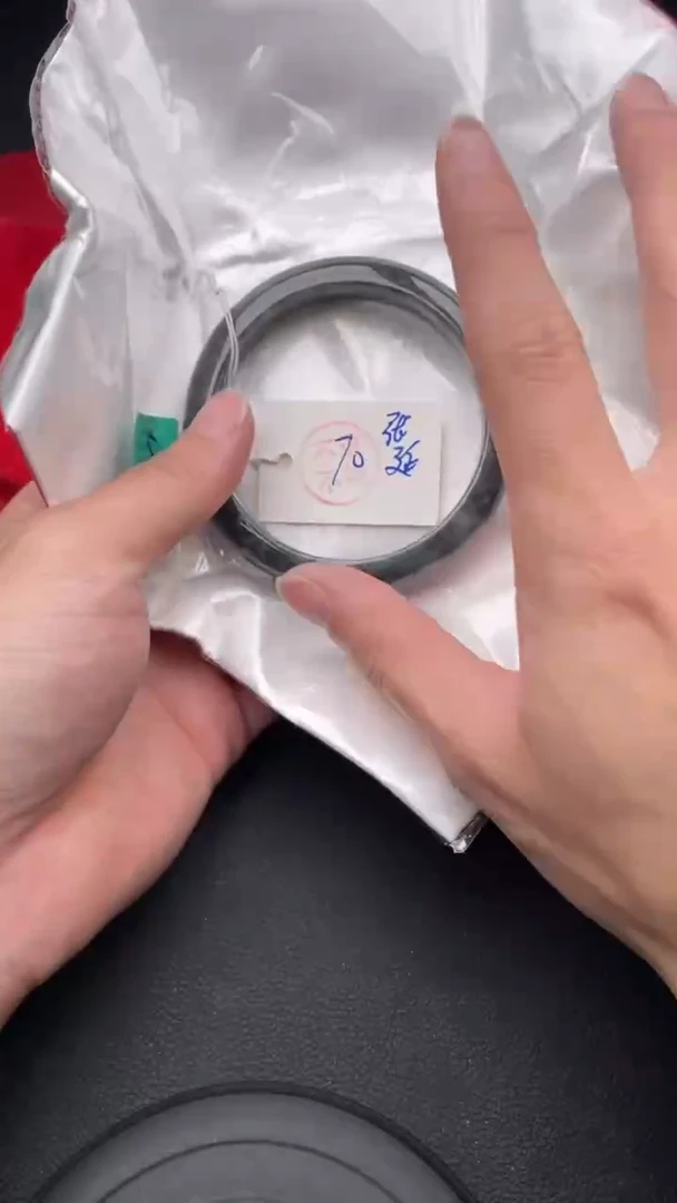 【闪购商品】翡翠手镯未镶嵌张延